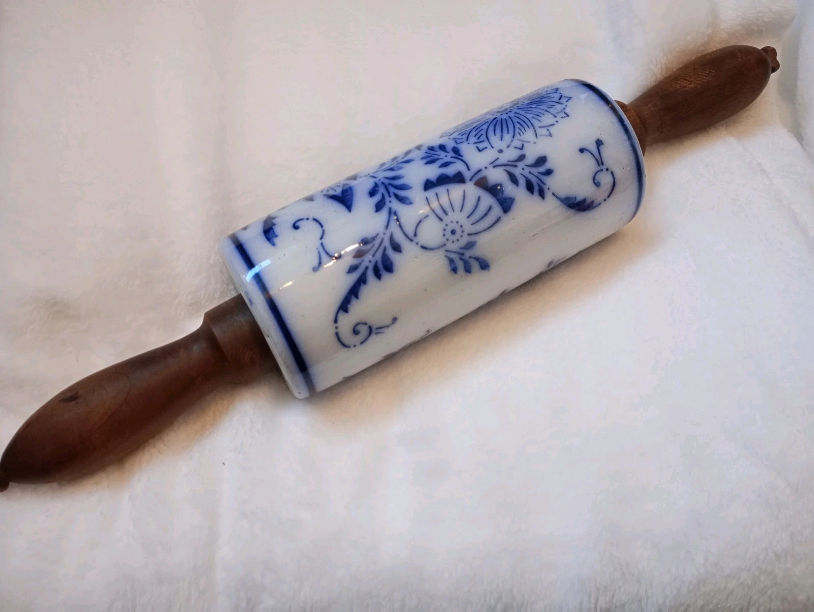 blue onion rolling pin antique or vintage
Opens in a new window or tab