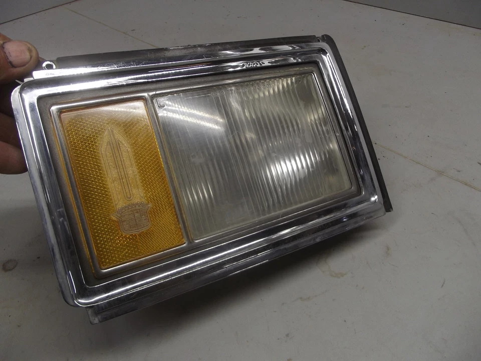 1977 1978 1979 CADILLAC DEVILLE FLEETWOOD luz de sinalização marcador esquerdo fabricante de equipamento original usado - Imagem 2 de 4