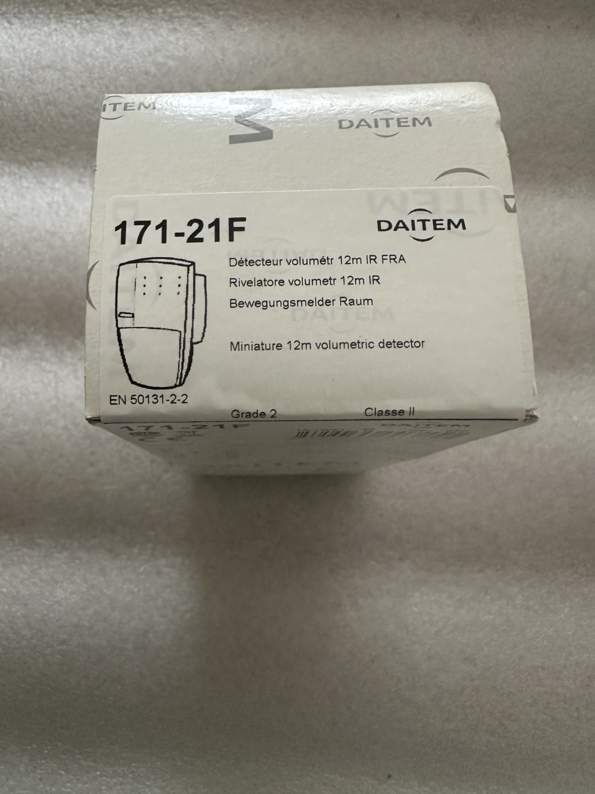 Détecteur de mouvement infrarouge DAITEM 171-21F à double fréquence anti-brouillage