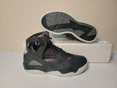 NIKE MEN'S AIR FLIGHT HUARACHE DARK SMOKE GREY/BARELY GREEN FJ4839-001 SZE: 8.5 