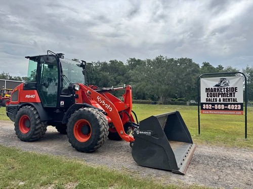 KUBOTA R640 WHEEL LOADER - CAB - TWO SPEED!
