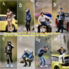 Miniature Figure Couple. Preweeding. H0 1/87 ...
