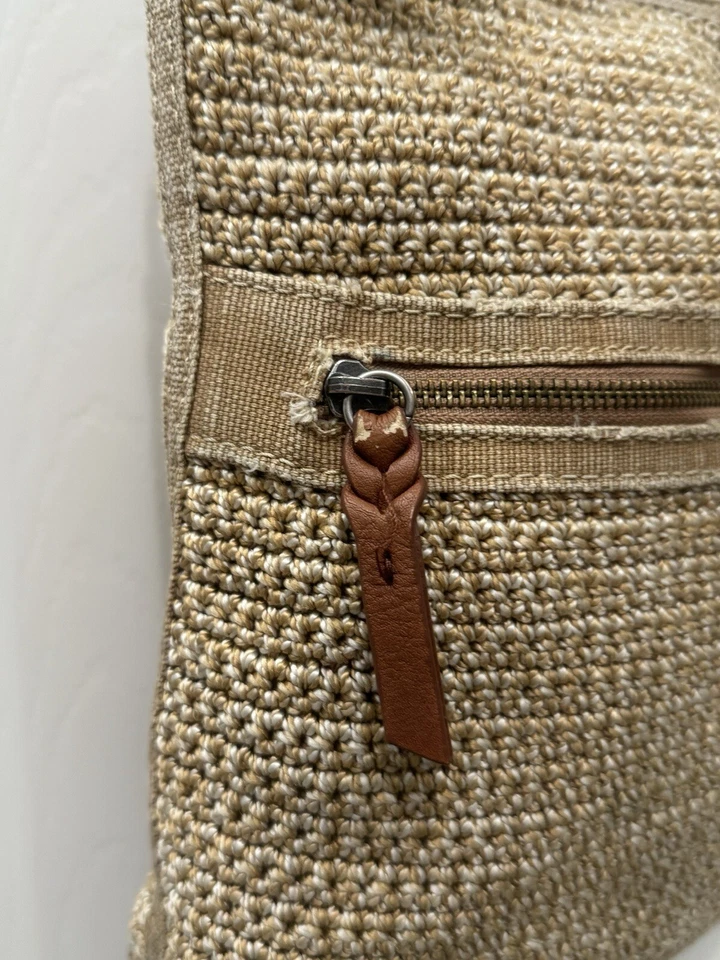 Cartera de hombro The Sak beige color paja tejido macramé Foto 2 de 4