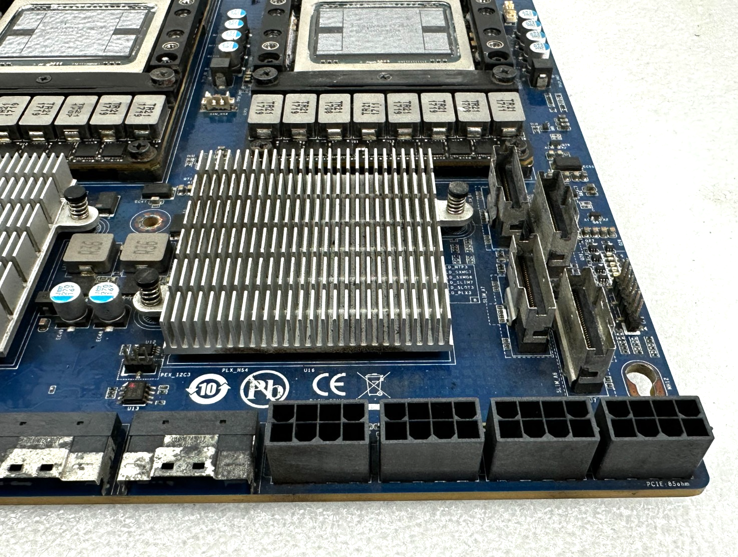 Vulkan Baseboard Nvidia Gigabyte CPBG200 8-GPU SXM2 Baseboard 8× NVIDIA Tesla V100-895-A1 ...