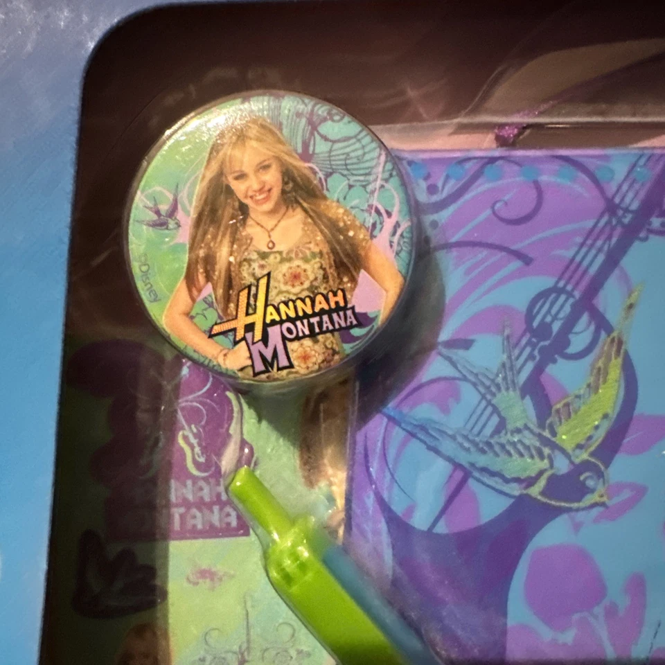 Disney Hannah Montana Diario Conjunto de Papelería Diario Pluma Pegatinas Imanes Prendedor Foto 2 de 4