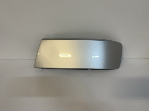 VW T5 Multivan Blende für Stoßstange vorne Links 7E5807819 Reflex-Silber LA7W