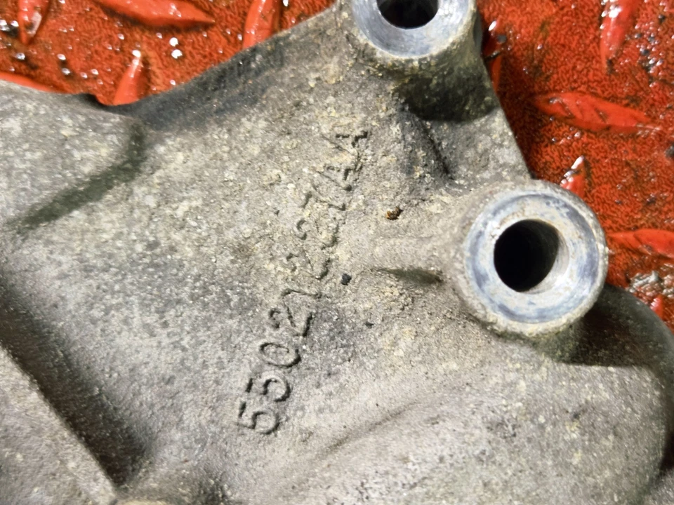 Крышка ГРМ двигателя 2002-2012 годов выпуска для Jeep Liberty Commander 3.7 53021227AA от оригинального производителя - Изображение 3 из 4