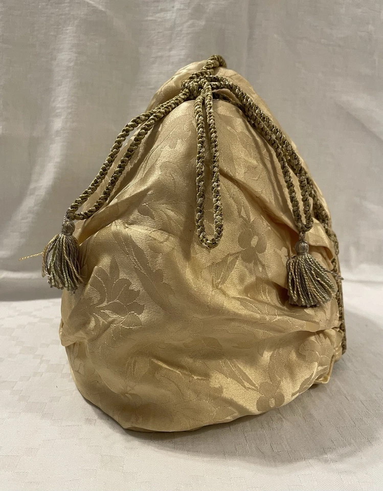 Antike viktorianische Ära Seide Tee gemütlich bestickt Jakobsmuschel Muschel Top Zustand! - Bild 3 von 4