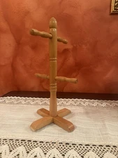 VINTAGE Wooden Mug Tree Stand Cup Jewelry Holder Rack Kitchen for Countertop