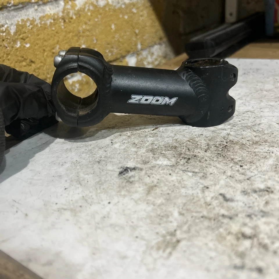 Zoom Stem 31.8mm 100mm Length 20° Rise 1-1/8 - Universal Bicycle - Image 3 of 3