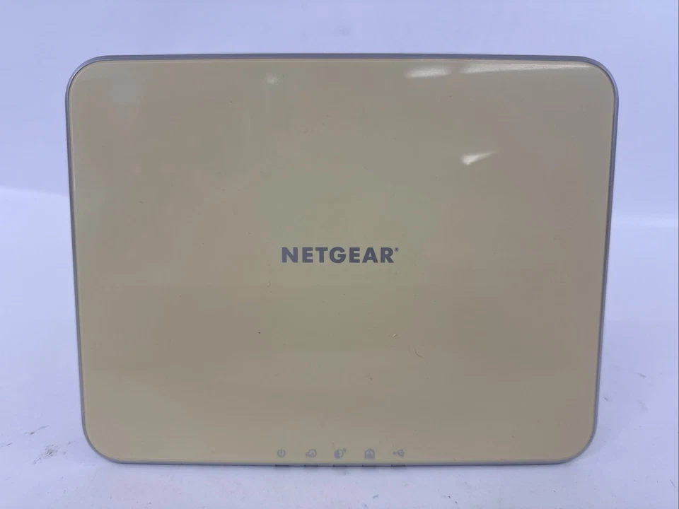 2 Netgear VMC3040 Indoor/Outdoor Security Camera Bundle w/VMB3000 Base Station - Image 3 of 4