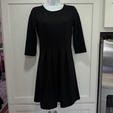 GAP Women's Fit & Flare Dress Black Zipper Size S 3/4 Sleeve Pleated Workwear