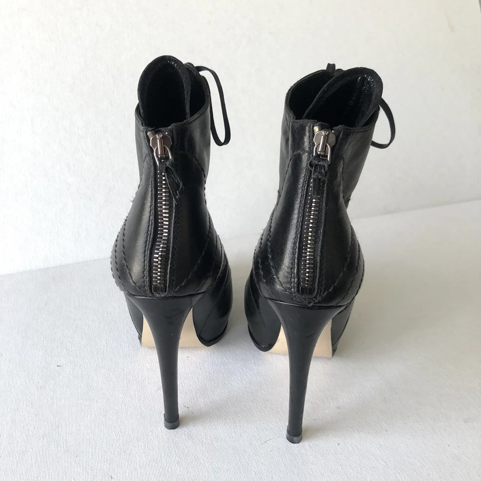 Botas De Tacón Alto Elegantes De Cuero Negras Con Cordones Miu Miu Talla 38.5 - Imagen 3 de 4