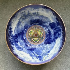 Sehr ausgefallene antike Aynsley Schale, verziert mit einem emaillierten & vergoldeten Medaillon