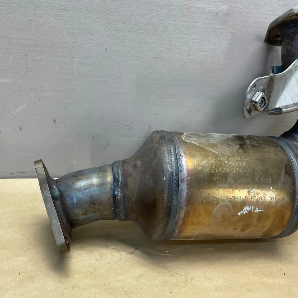 Audi Q7 3.0 2017-19 convertidor catalítico lado derecho tubo de escape chatarra OEM Foto 2 de 4