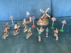 DIORAMA TOUR DE FRANCE RUNNERS CYCLISTS PETROL MILL IT SIGNAGE