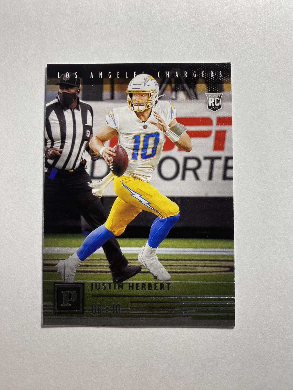 Justin Herbert 2020 Panini Chronicles #PA-3 Panini Rookie Los Angeles Chargers