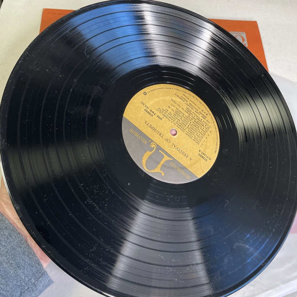 A FESTIVAL OF TRUMPETS- H71301 VINYL LP New York Trumpet Ensemble SCHWARZ Foto 4 de 4