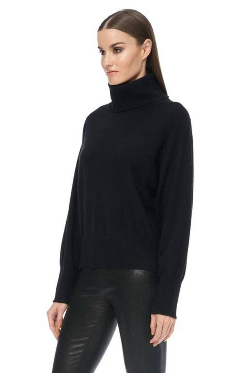 NWT Skull Cashmere Zyan Embroidered Skull Turtleneck Sweater