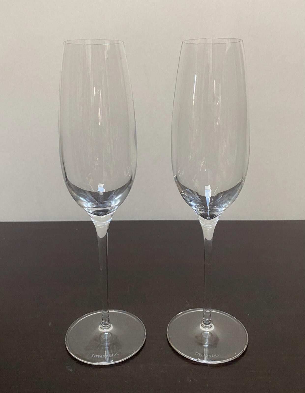 TIFFANY & CO CRYSTAL 2 CHAMPAGNE FLUTES  9 3/4