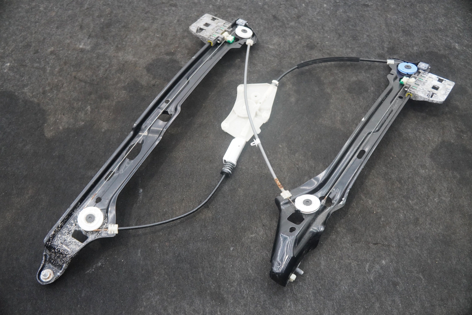 Rear Left Door Window Regulator 4ML839461 OEM Lamborghini Urus 2018-24 *Note*