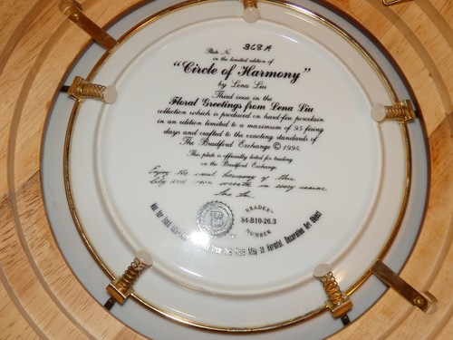 Bradford CIRCLE OF HARMONY by LENA LIU PORCELAIN PLATE w/Van Hygan Wood Frame - Picture 4 of 9
