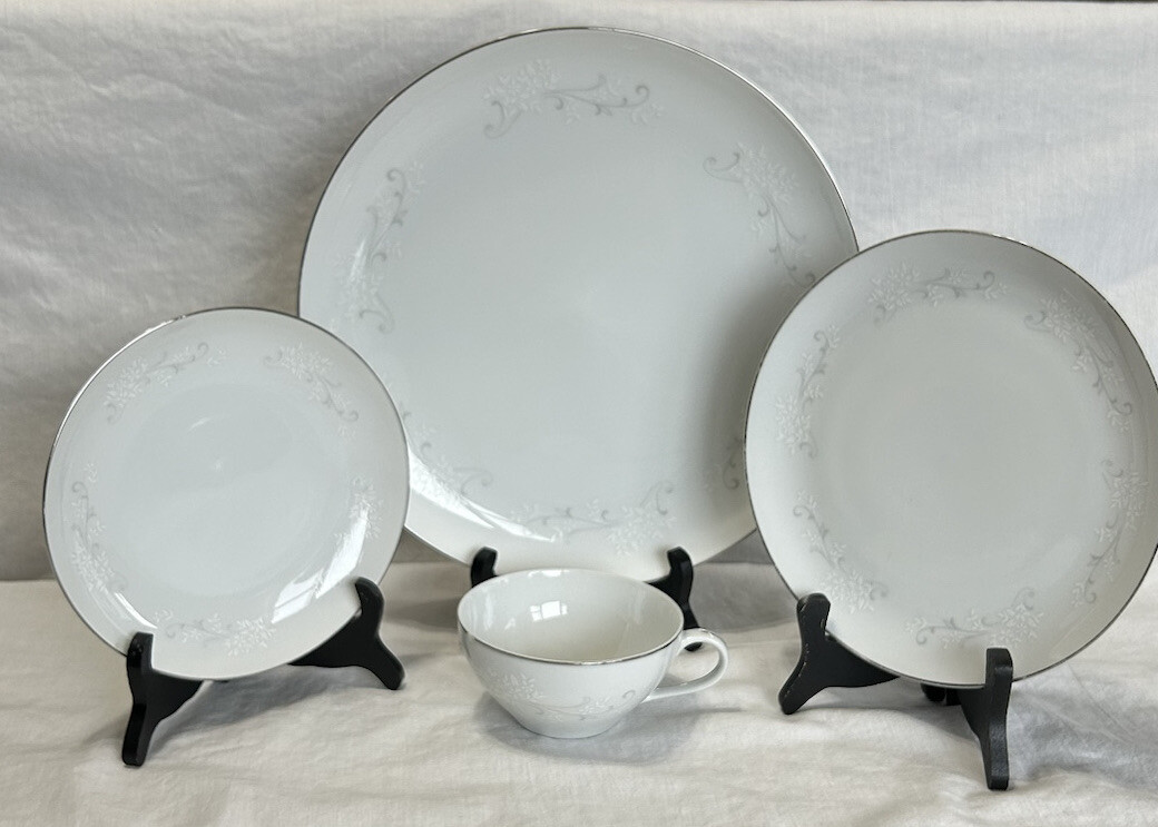 Fine Seyei China Claudia 6863 Made In Japan 4 Piece Set Vintage