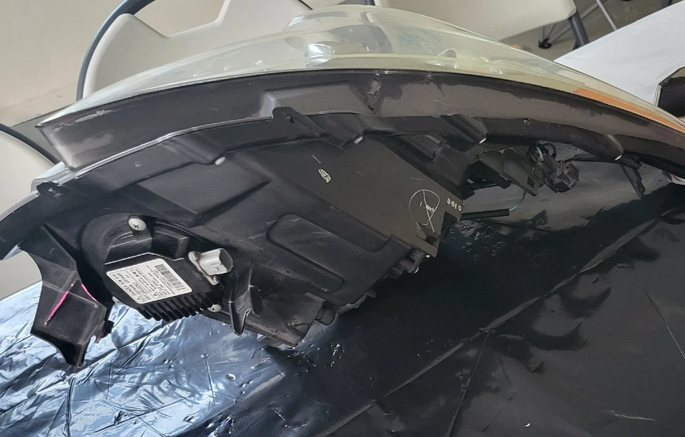 Faro Infiniti QX70 2014 parte superior derecha dañado Foto 4 de 4