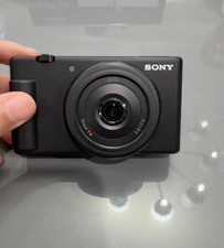 Sony ZV-1F 20.1MP Compact Vlogging Camera - Black 95%New