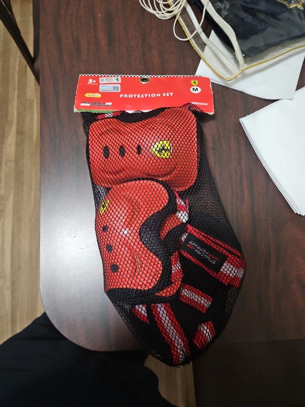 Scuderia Ferrari Protection Set Size M