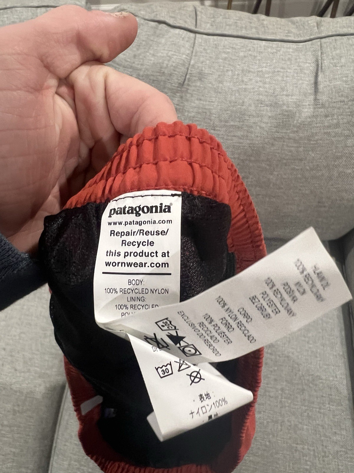 Patagonia Men's Baggies Size XL Shorts - 5" ORANGE net plus  thumbnail 6