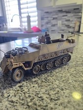 Unimax Forces of Valor 1/32 Half Track Lot M2 and German Sdkfz EXCELLENT