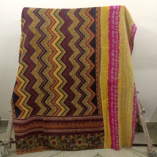 Indian Vintage Kantha Quilt Reversible Blanket Bedding Bedspread Gudari Ralli - Picture 18 of 21
