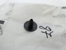 per renault  vite tappo clip fissaggio interni testa mm 18,5 7703077068