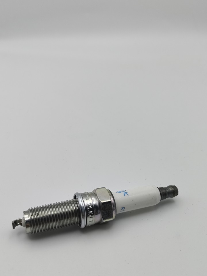 For 6 Piece Spark Plug 0041594903 MercedesBenz M272 M273 A0041594903