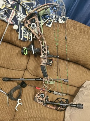 Bowtech cp30. Used 1 season taken care of. And is an amazing bow