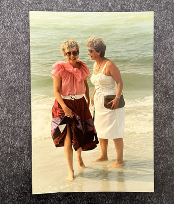 FOUND VINTAGE PHOTO PICTURE Women In Dresses On The Beach