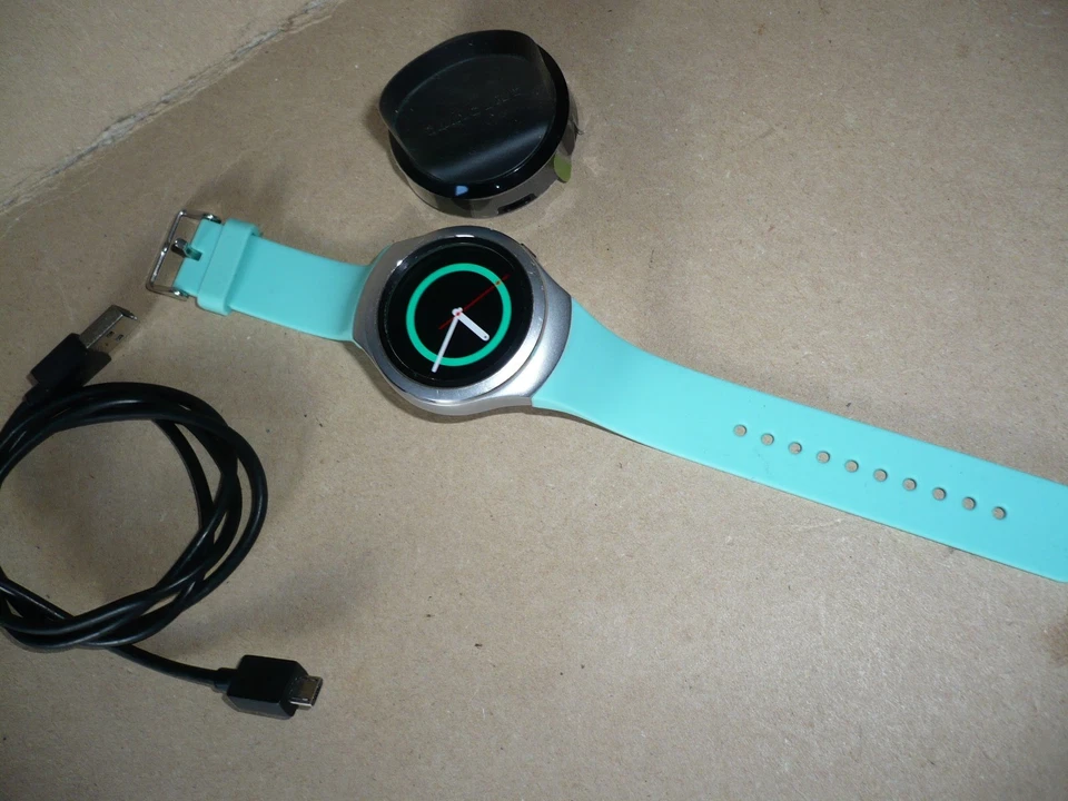 Samsung Watch Gear S2 42mm SM-R720N Bluetooth - SportBand - Dark Grey, photo 4 of 5
