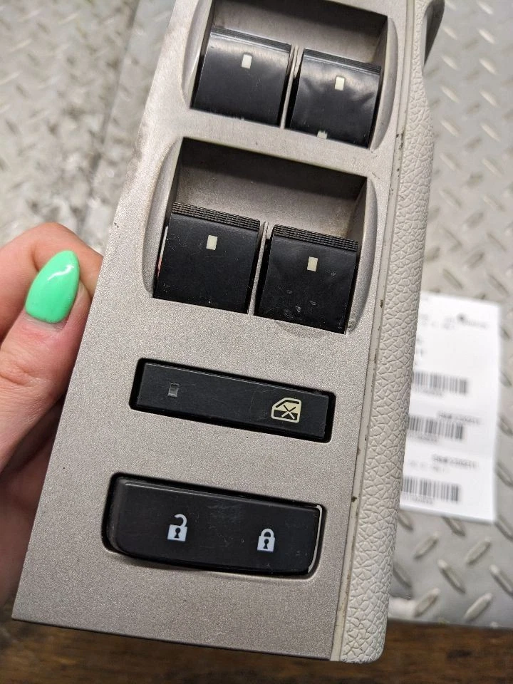 Driver Front Door Switch Driver's Master Fits 07-14 SIERRA 2500 PICKUP 1092833 - Image 2 of 4