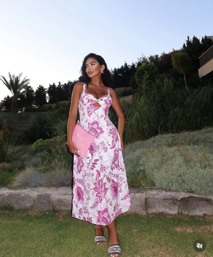 【週末値下げ】 Framed flower open long dress GUEST_1b68c878-b47c-400d-9e70-