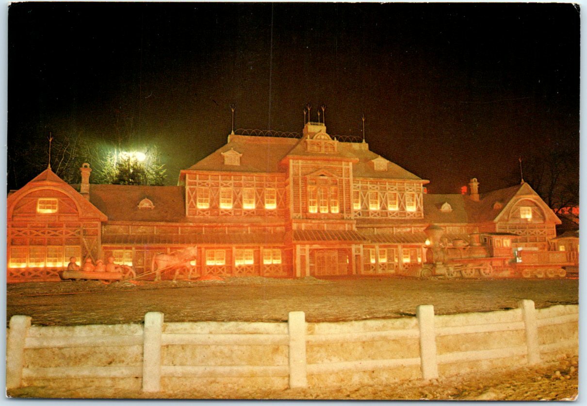 Taisetsu Statue, "Former Sapporo Station and Yoshitsune" - Sapporo, Japan