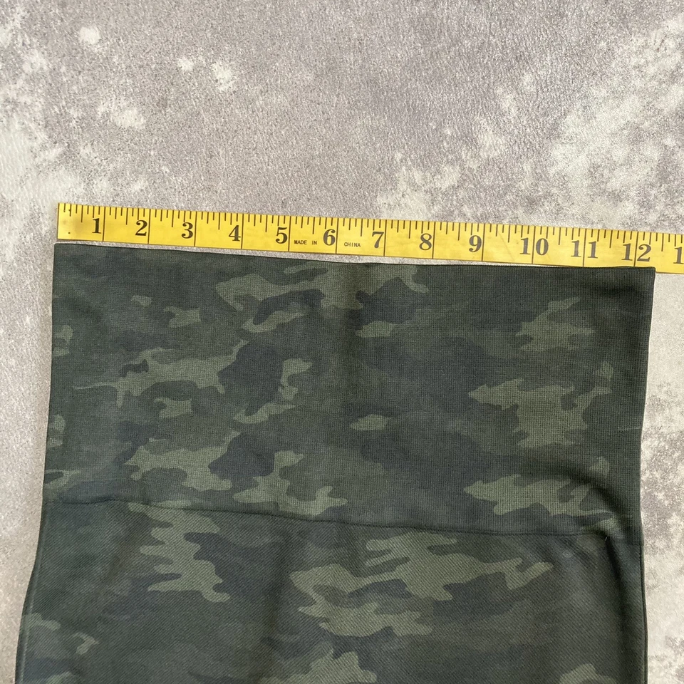 Leggings Spanx Mujer Talla Mediana Verde Mírame Ahora Camuflados Compresión Sin Costuras Foto 2 de 4
