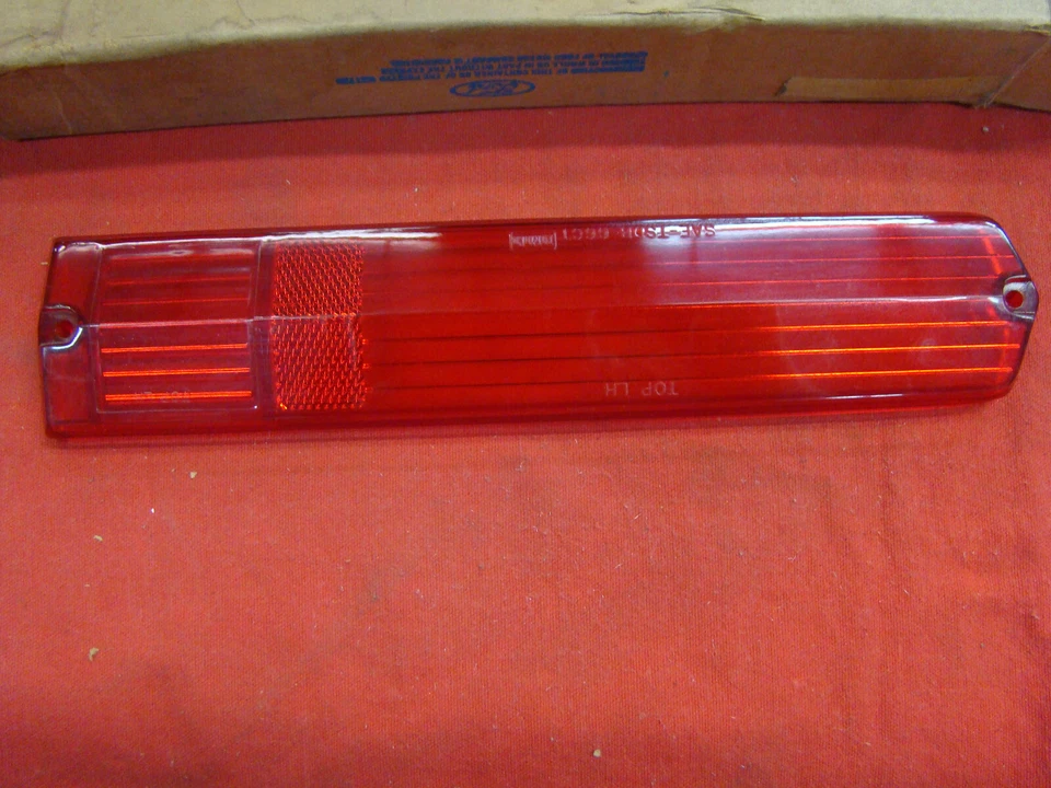 Lente de luz trasera NOS FOMOCO 66 1966 MERCURY Comet sin respaldo LH Caliente Cyclone Foto 2 de 4