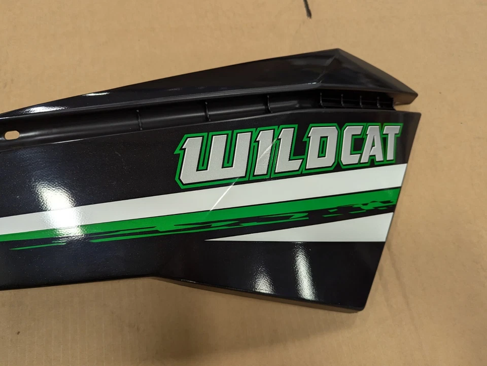 ARCTIC CAT 5506-083 WILDCAT PUERTA IZQUIERDA CON CALCOMANÍA UTV negro/verde/blanco Foto 4 de 4