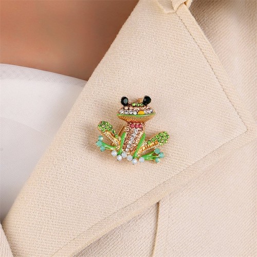 Fashion Lovely Crystal Rhinestone Frog Brooch Pin Women Sweater Badge Jewelry - Picture 2 of 24