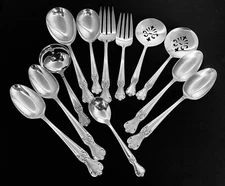 1960 SIGNATURE OLD COMPANY INTERNATIONAL SET OF 12 SERVING PIECES W MONO