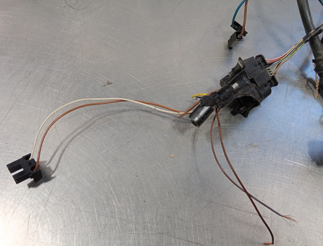 SMART FOR TWO BRABUS OE 2009 W451 BODY CAR WIRE HARNESS CONNECTOR A451504934/001