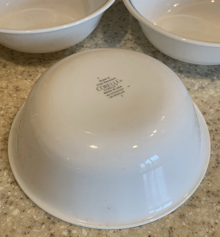 CORELLE VITRELLE SET OF 3 COUNTRY COTTAGE BLUE & GREEN RIM CEREAL SOUP BOWLS USA - Image 3 of 4