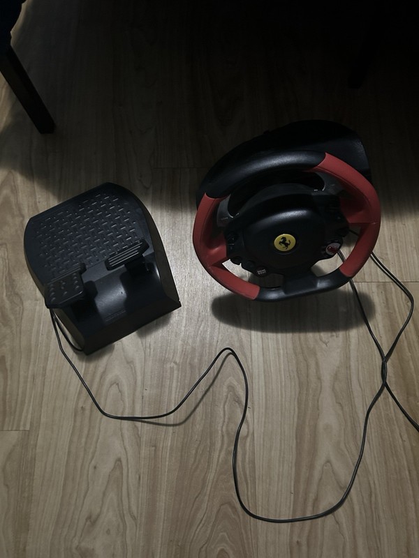 Thrustmaster Ferrari 458 Spider Wired Racing Wheel & Pedals Set Black/Red