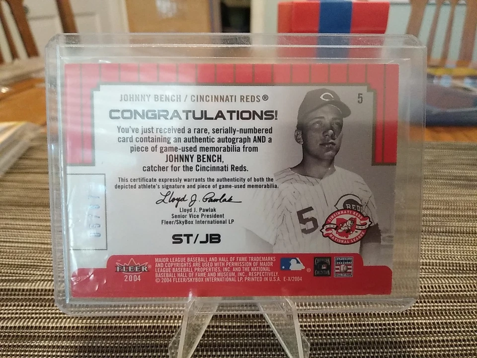 Fleer Signings of The Times 2004 Johnny Bench 💎 Como nuevo # 5/67 (partido de camiseta) Salón de la fama Foto 2 de 2